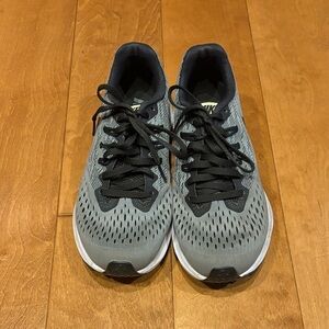 Nike Zoom Winflo 4 sneakers